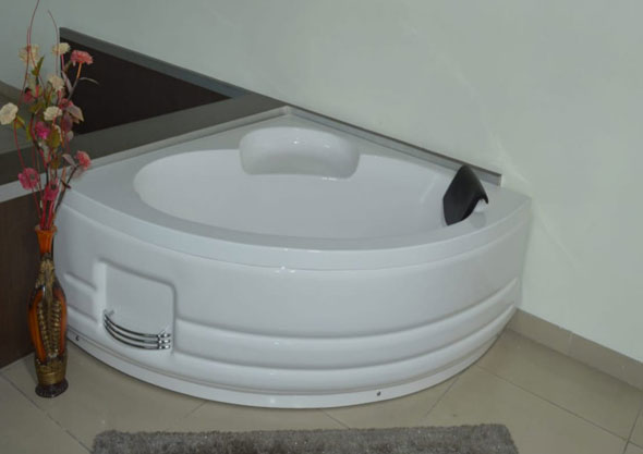 Bathtub H.P.B - 1012