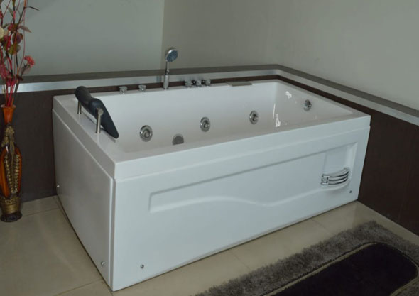 Bathtub H.P.B - 1020