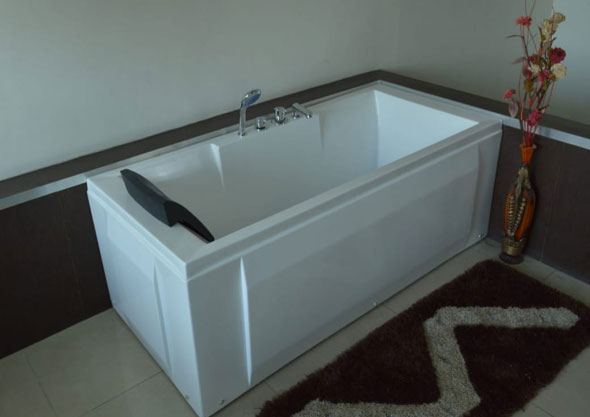 Bathtub H.P.B - 1025